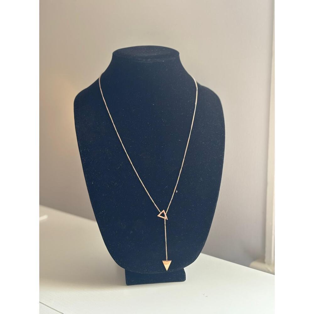 Gold Geometric Necklace Triangle Arrow Pendant Minimal Drop Necklace - Picture 5 of 7
